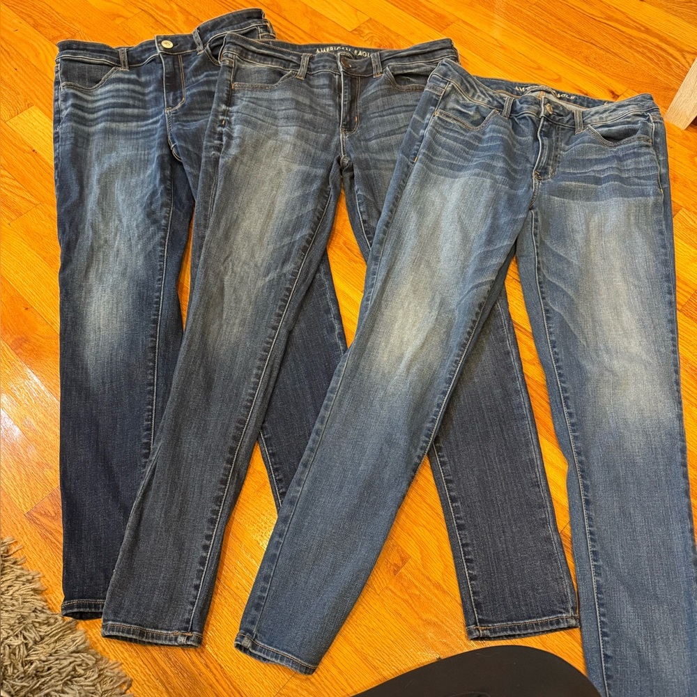 Women’s American Eagle jeggings size 12 regular. Three pairs together.